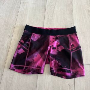 Lululemon women’s shorts size 10